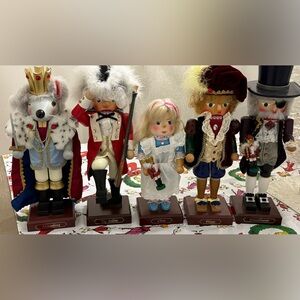 Nutcracker Figurine Set with Toy Soldier and Clara